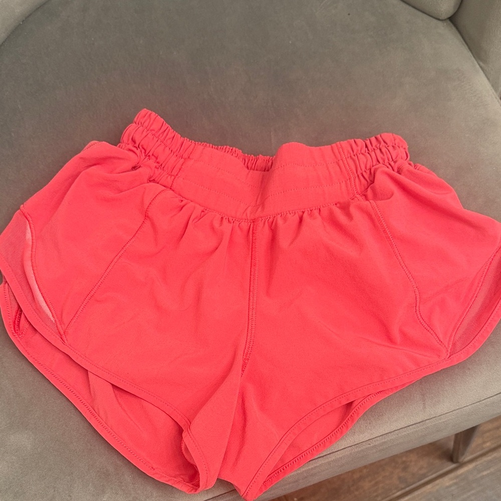 Size 0 Lululemon Hottie Hot 2.5 LipGloss Pink Athletic Shorts
